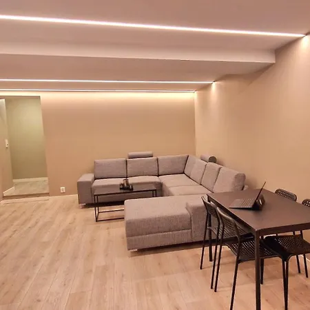 Arctic Haven Fri Parkering & Fri Wifi Apartment