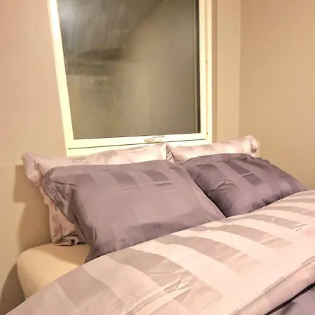 Arctic Haven Fri Parkering & Fri Wifi Apartment